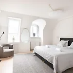 Apartment Xl Exclusive Penthouse By & Tivoli *